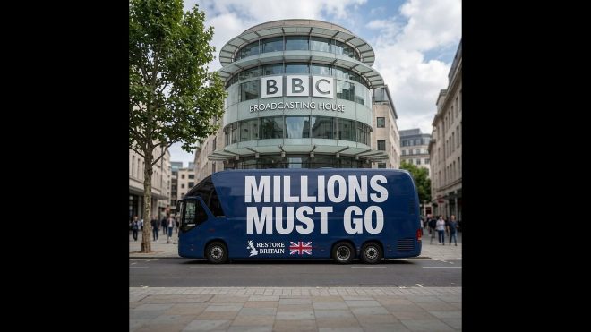 Daily Mail Office #PatriotPlatfrom - DANNY TOMMO - SPEECH OUTSIDE DAILY MAIL OFFICE